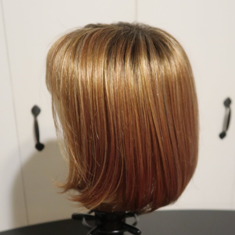 Envy Scarlett Wig in Creamed Coffee - Picture 4 of 7